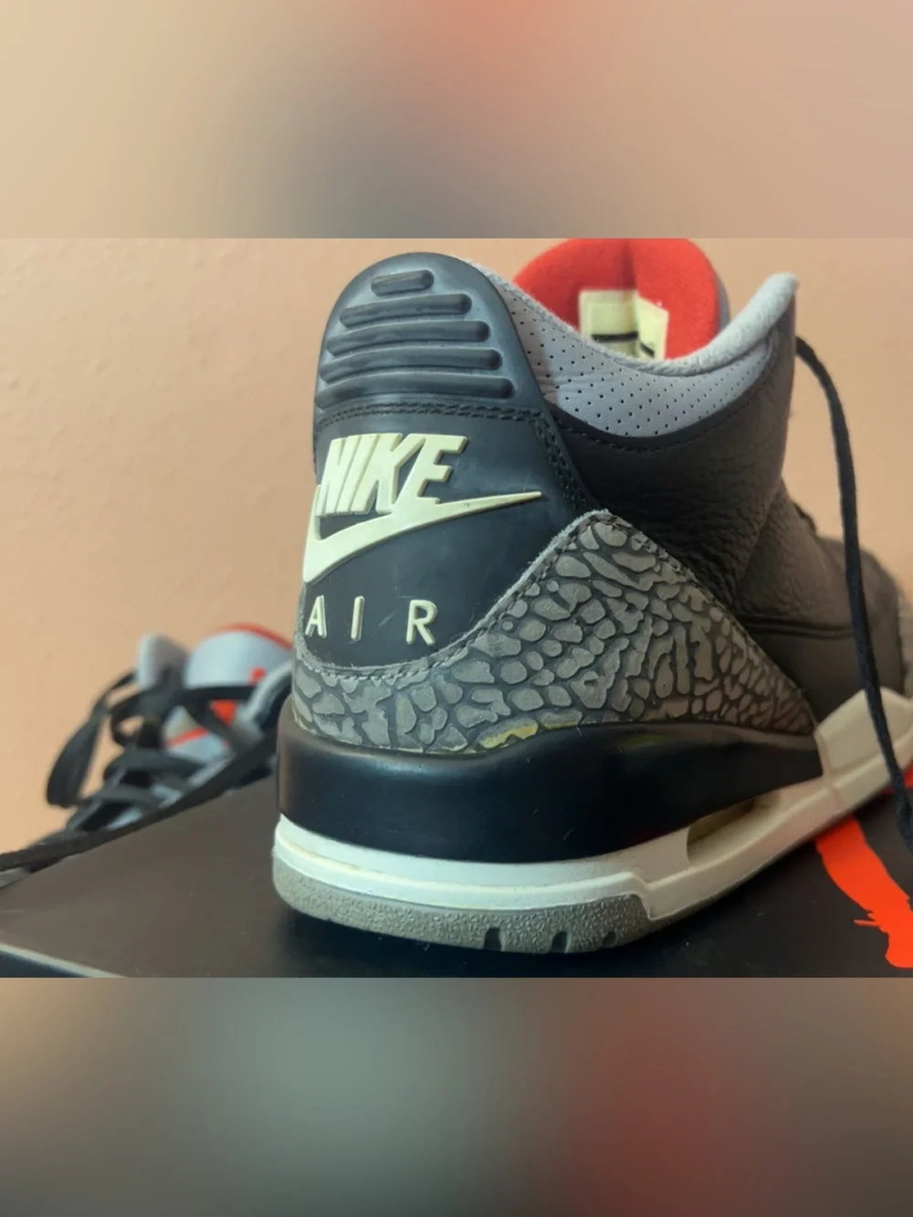 Nike Air Jordan 3 Retro Black Cement 2018 Men’s Size 10 Sneakers 854262-001